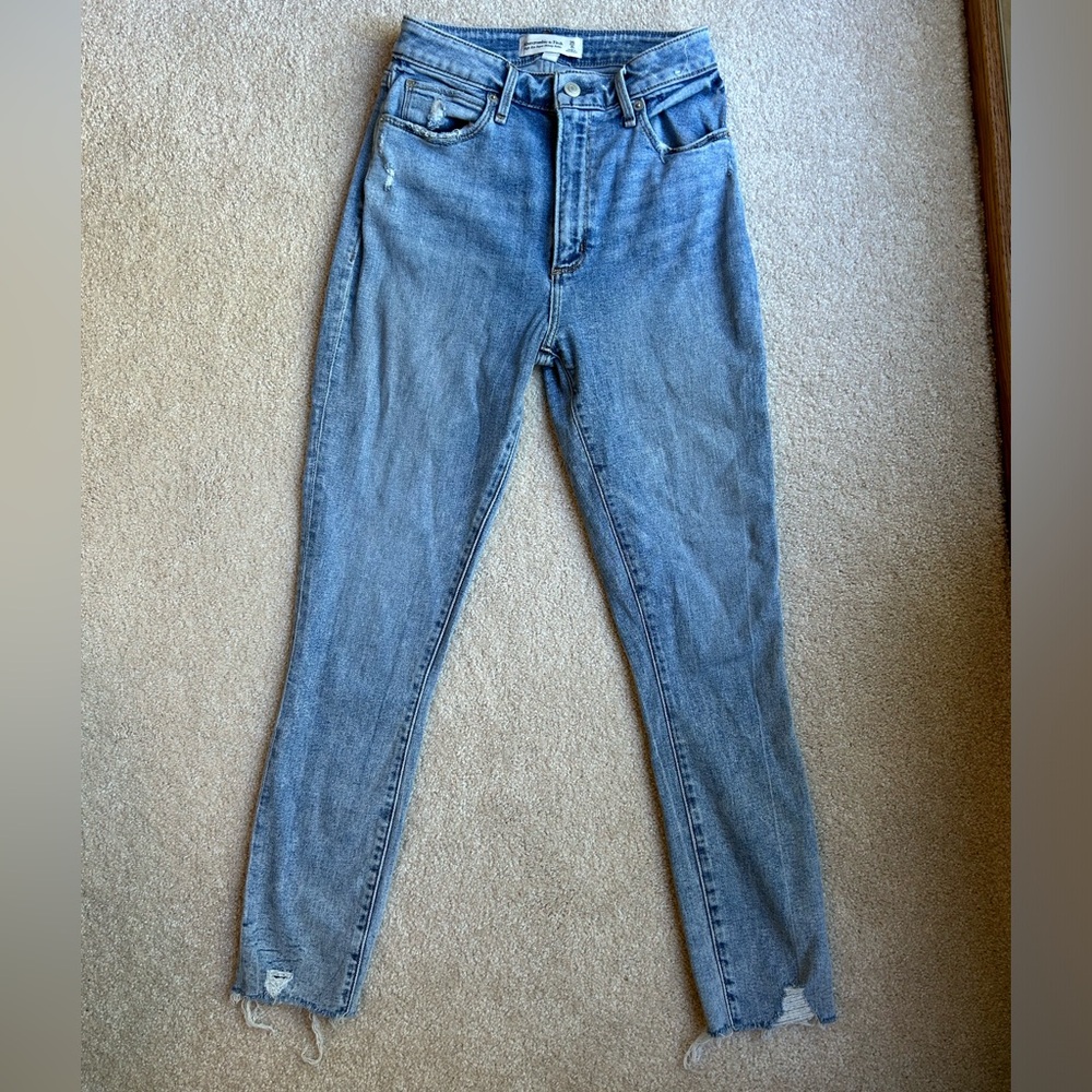 Abercrombie & Fitch High Rise Super Skinny Ankle Jean